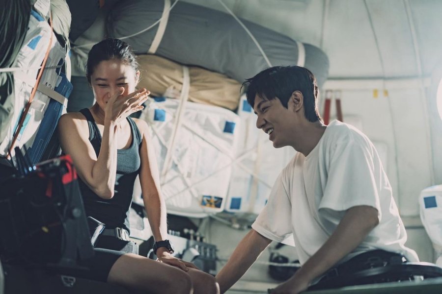 دانلود سریال وقتی ستارهها نجوا میکنند | سریال When the Stars Gossip 2025 1 دانلود سریال وقتی ستارهها نجوا میکنند | سریال When the Stars Gossip 2025